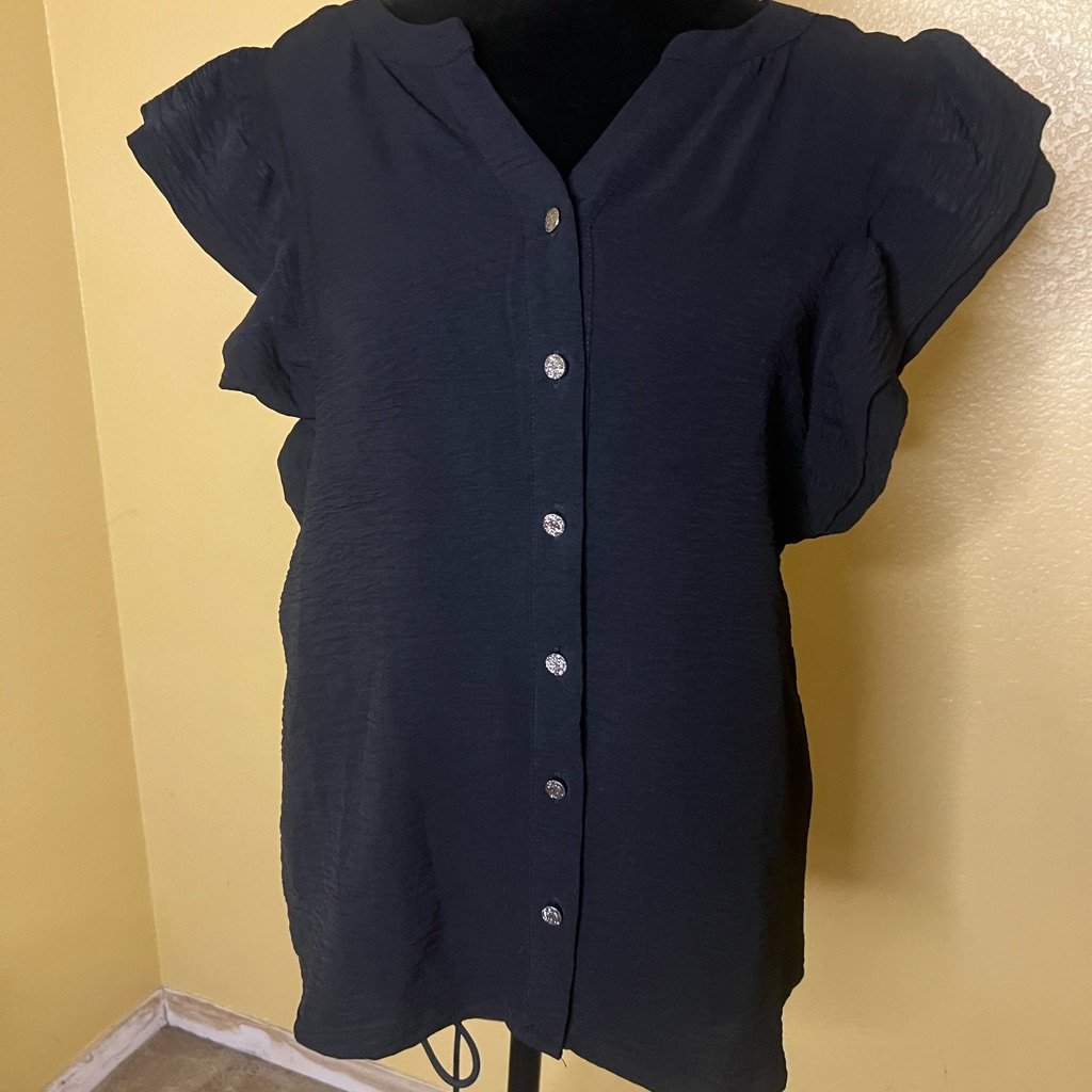 Adrienne Vittadini Black Flutter-Sleeve Button Front Blouse